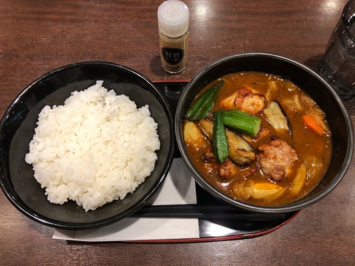 愛知 カレーハウスcoco壱番屋 東区錦通東桜店のローストチキンスープカレー 4辛をmr さんが2 50kmと辛ジャッジ 辛メーター