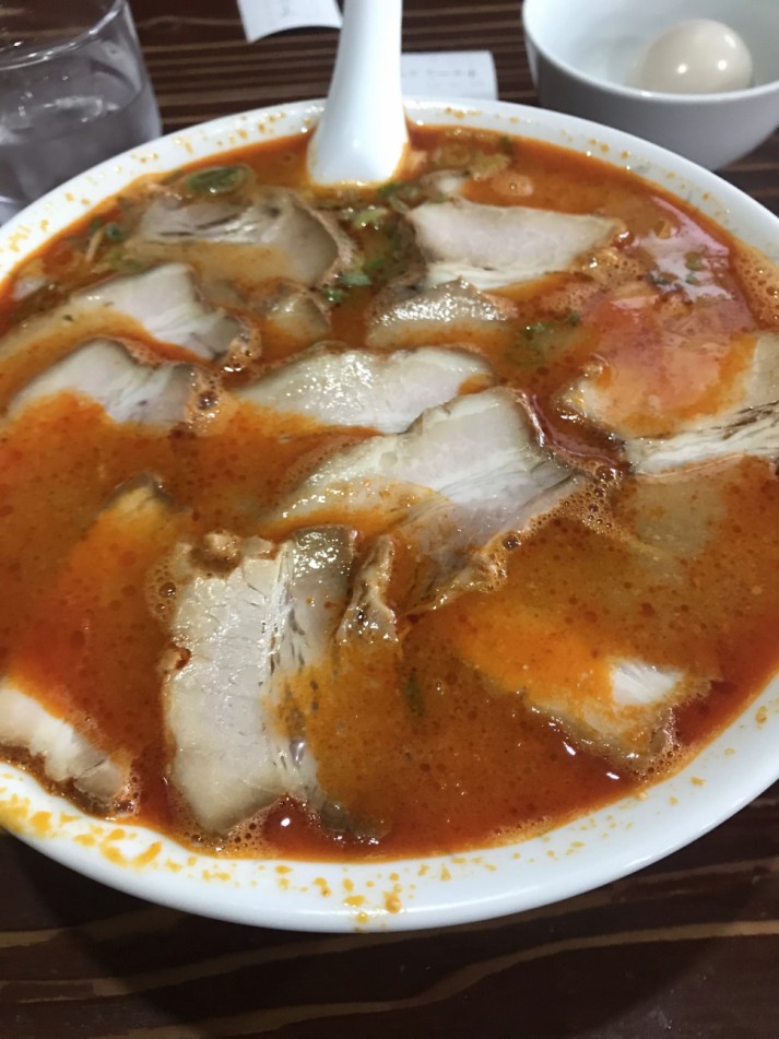 宮崎 ラーメン 洋の辛ラーメン煮卵チャーシューをa Otsukaさんが2 70kmと辛ジャッジ 辛メーター
