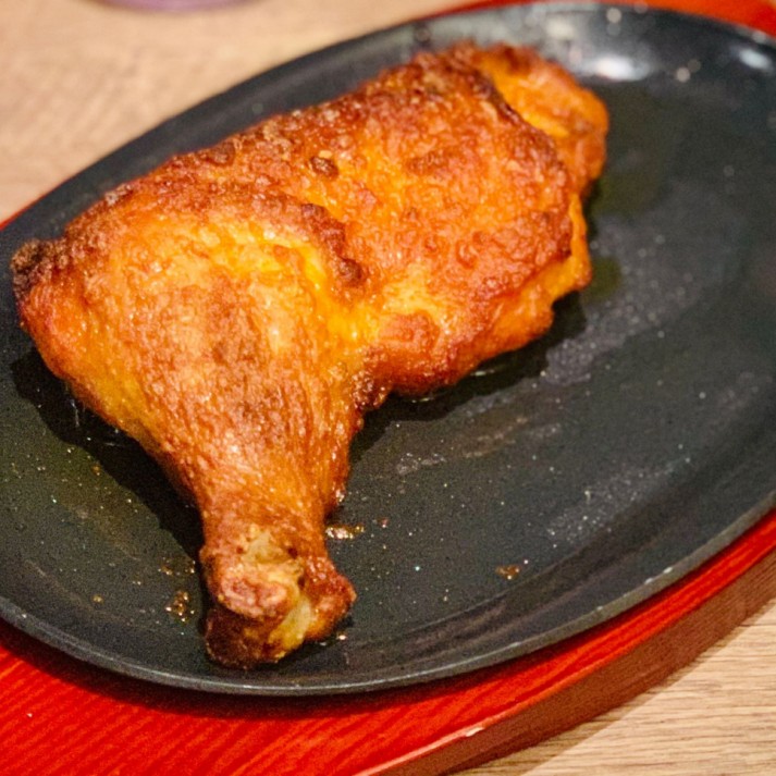 福岡 サイゼリヤ 天神大名の骨付きももの辛味チキンを元木 哲三さんが0 kmと辛ジャッジ 辛メーター