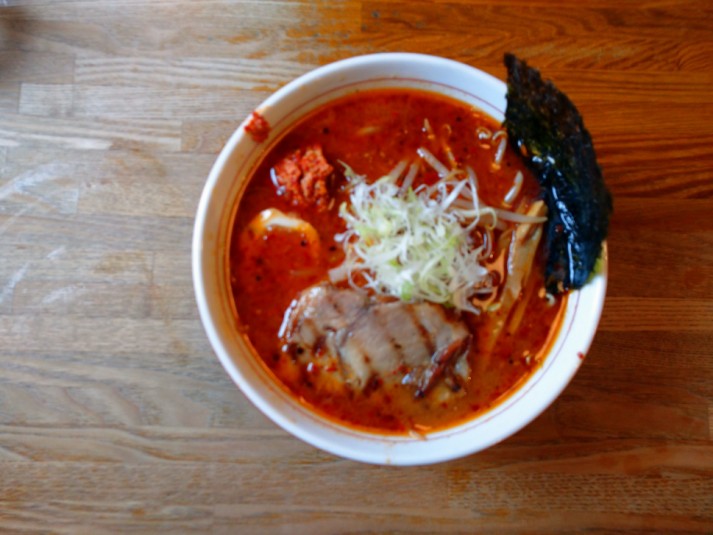 北海道 弟子屈ラーメン手稲店のレッドドラゴン 激辛をm Nakaneさんが1 50kmと辛ジャッジ 辛メーター